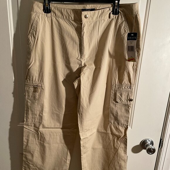 Womens Chaps light tan capris size 10 NWT - Picture 1 of 2